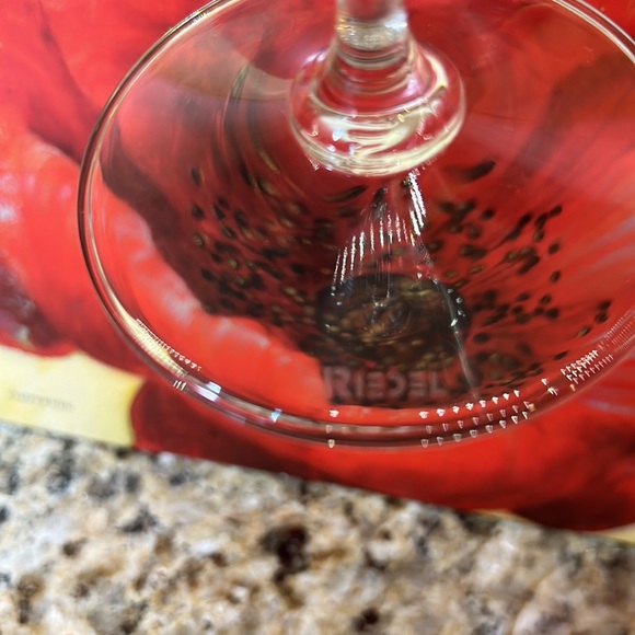 Set of 2 Riedel crystal vinum cabernet sauvignon/merlot 9" tall - Picture 5 of 6